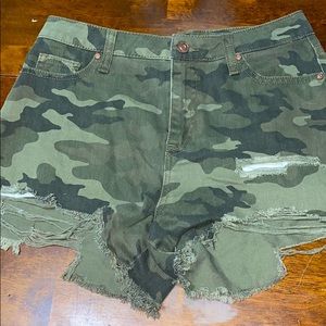Sz 5 Camouflage NOGO denim jean shorts